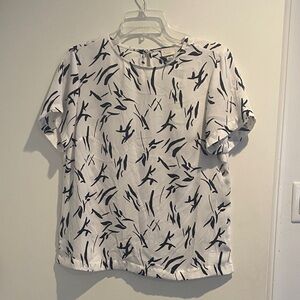 A New Day Black and White Patterned Short Sleeve Top